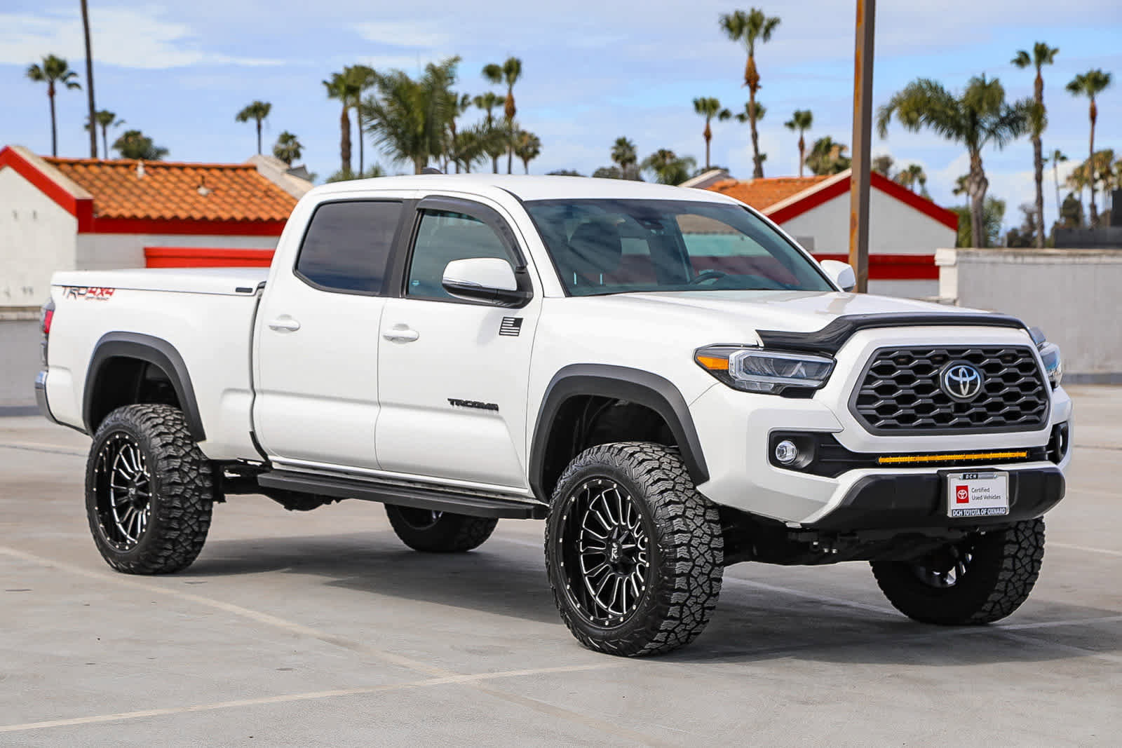 Used 2023 Toyota Tacoma TRD Off-Road AWD/4WD image 4