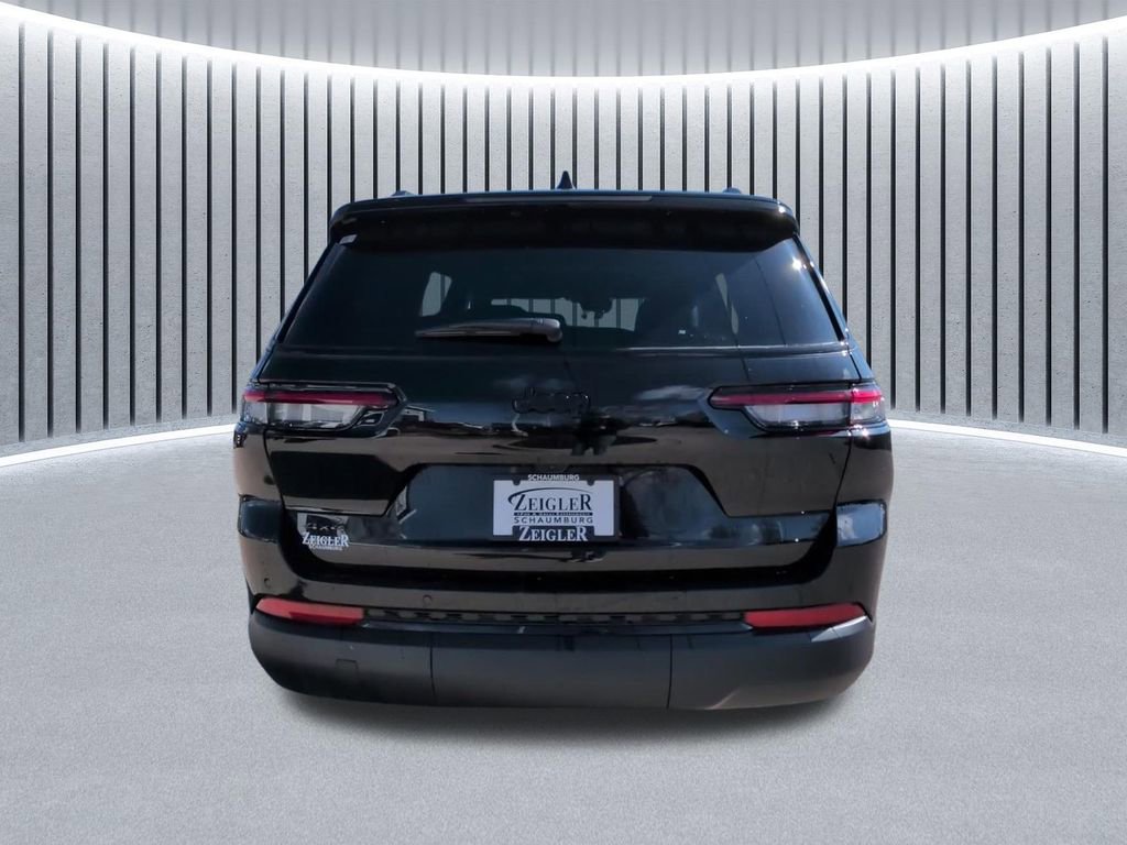 New 2025 Jeep Grand Cherokee L Altitude image 9