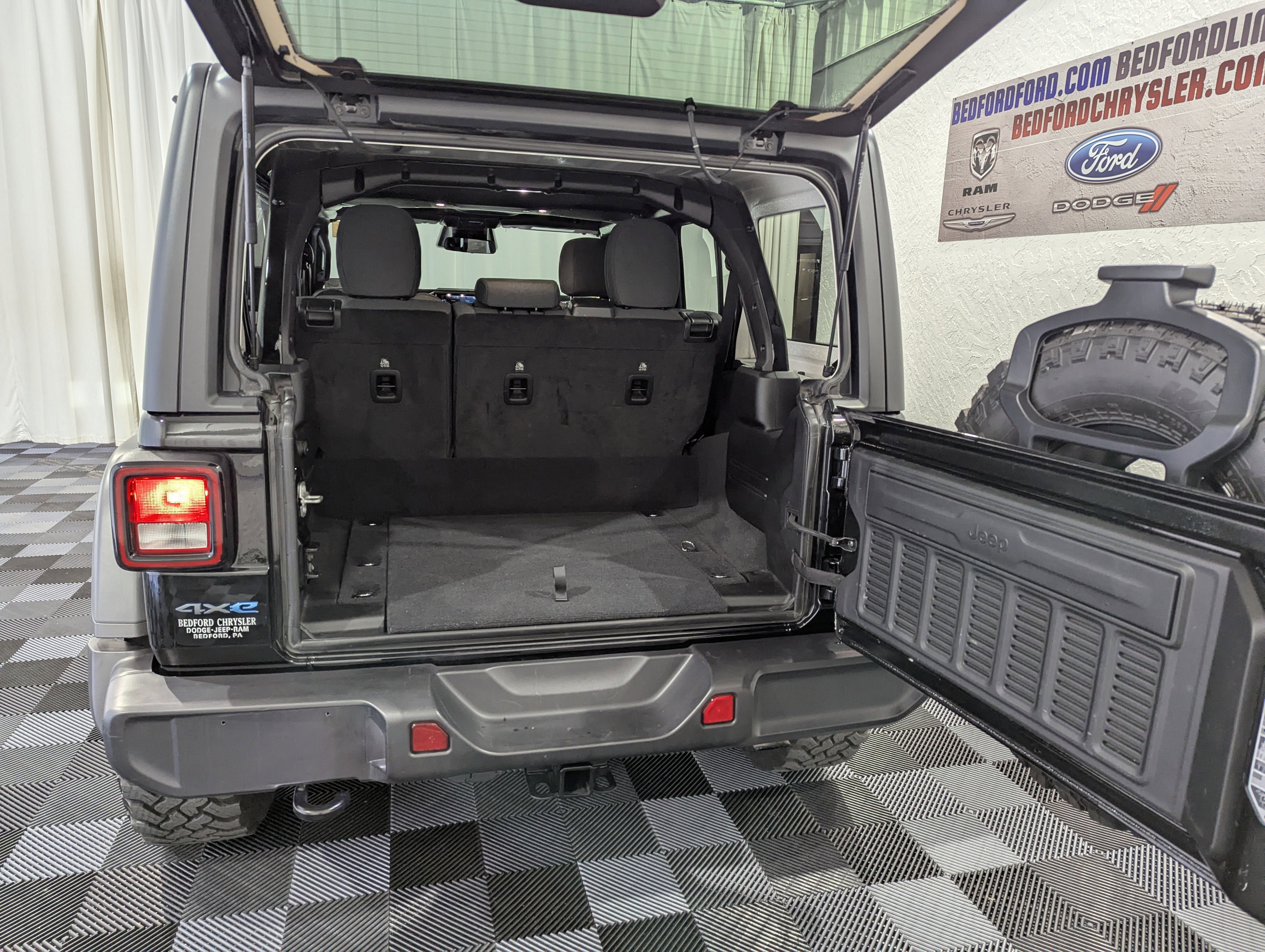 Used 2025 Jeep Wrangler Unlimited Sport S 4xe image 11