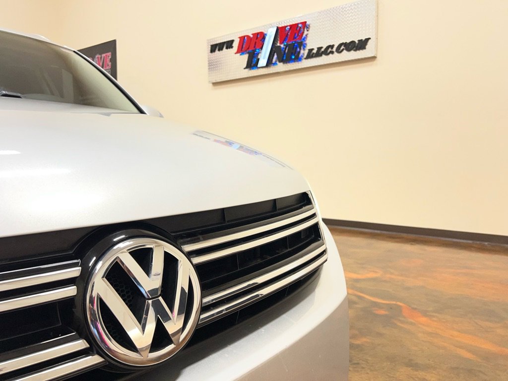 Used 2016 Volkswagen Tiguan SE image 43