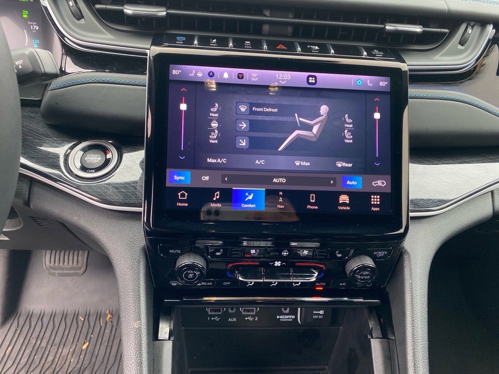 Used 2022 Jeep Grand Cherokee Trailhawk image 11