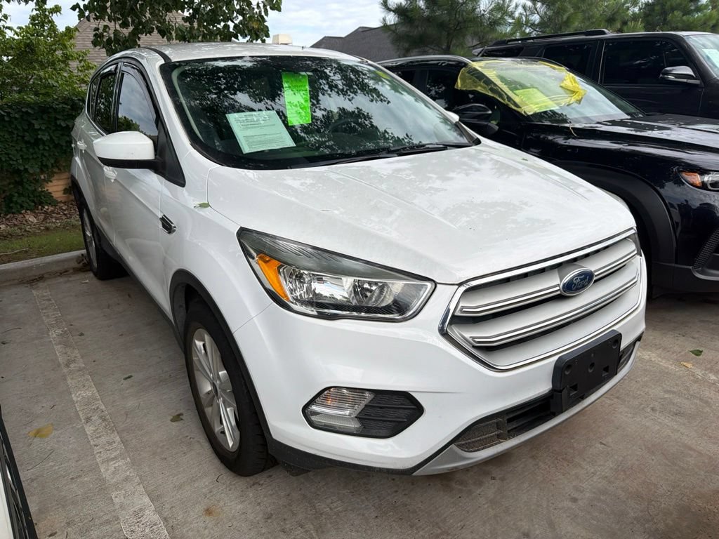 Used 2019 Ford Escape SE AWD/4WD image 2