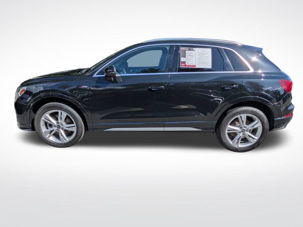 Used 2023 Audi Q3 2.0T Premium Plus w/ Premium Plus Package AWD/4WD image 7