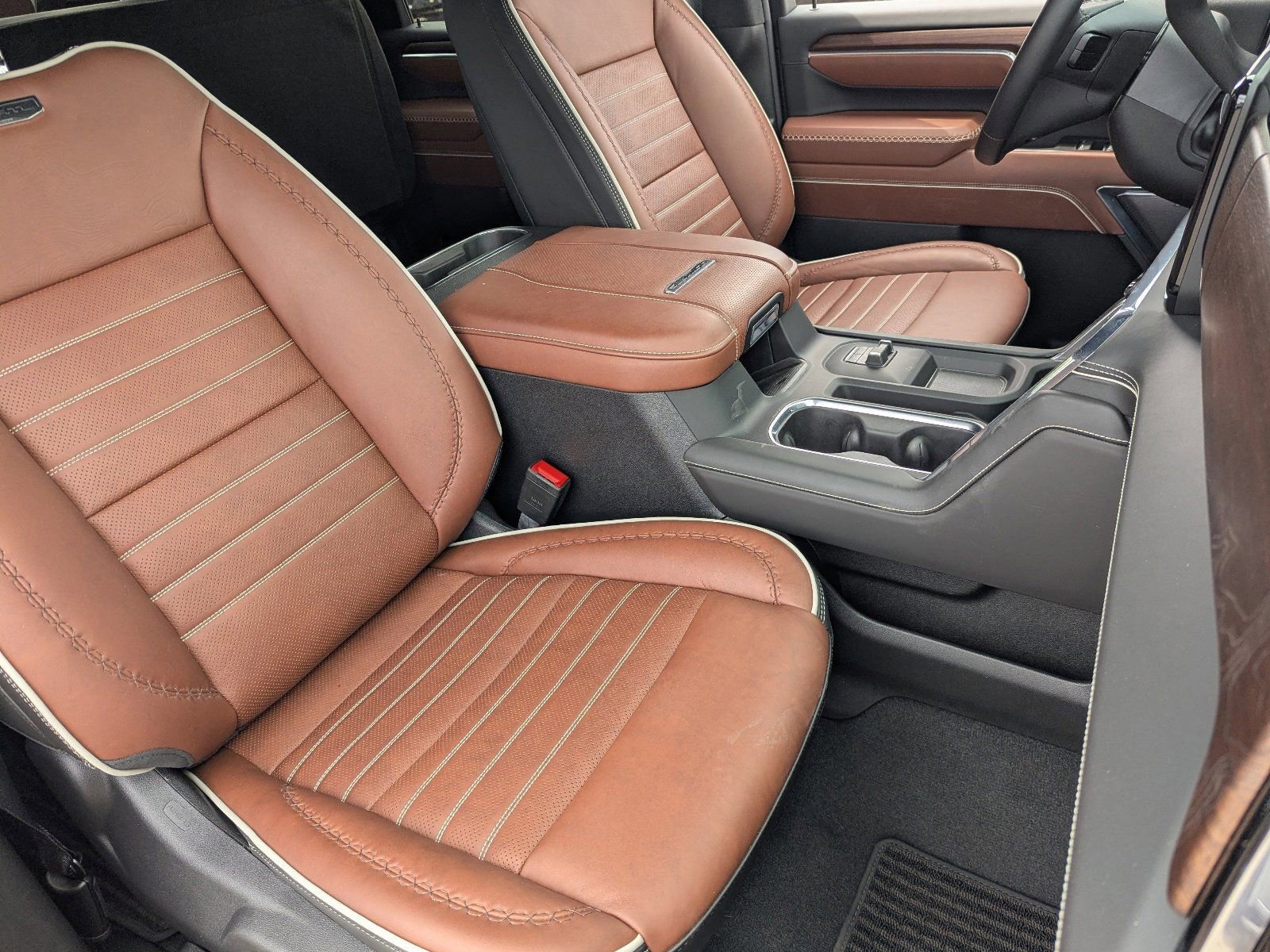 Used 2026 GMC Sierra 3500 Denali Ultimate image 11