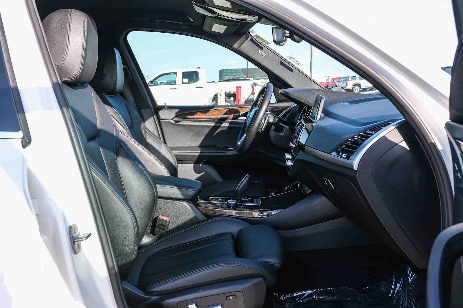 Used 2019 BMW X3 sDrive30i w/ Driving Assistance Package RWD image 16