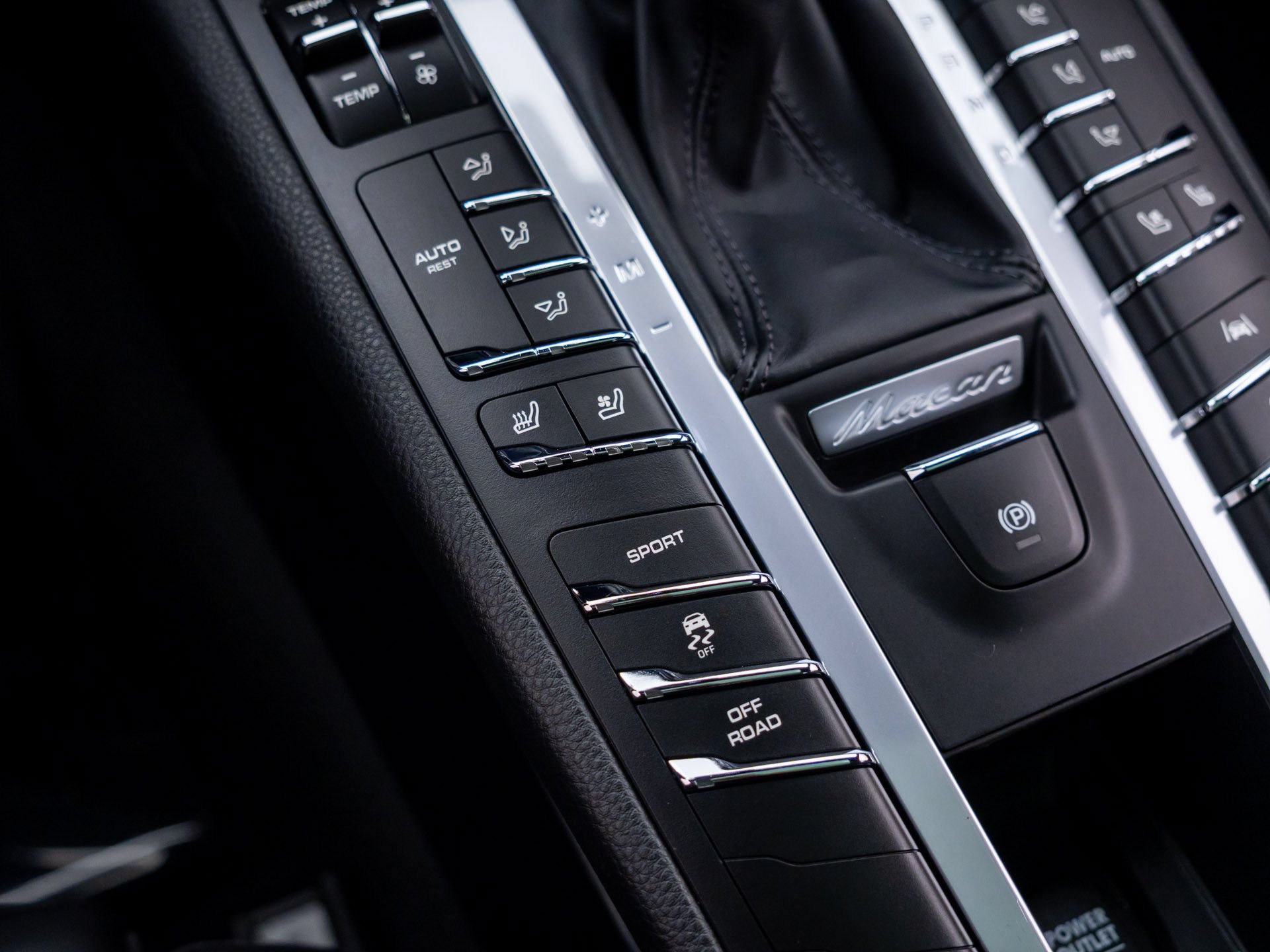 Certified 2021 Porsche Macan S AWD/4WD image 20