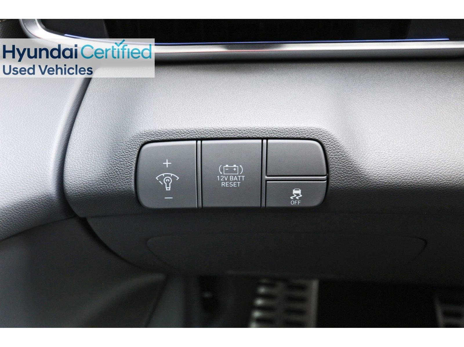 Certified 2025 Hyundai Elantra SEL image 22