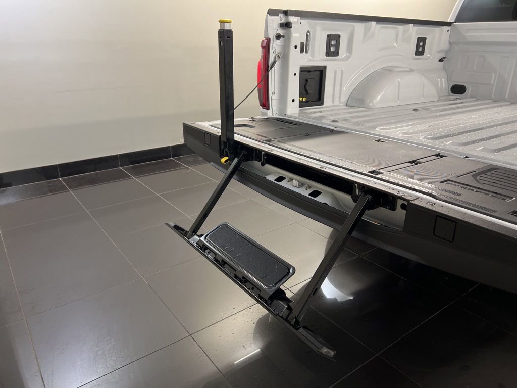 New 2025 Ford F150 XLT w/ Equipment Group 302A MID image 38