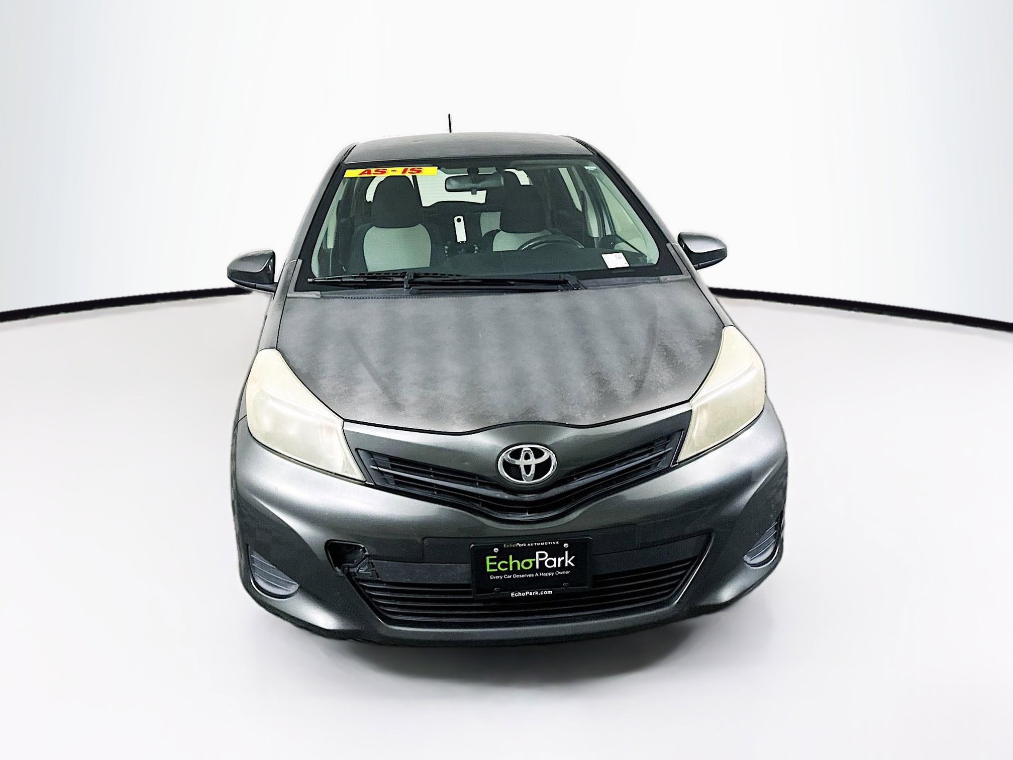 Used 2013 Toyota Yaris LE image 2