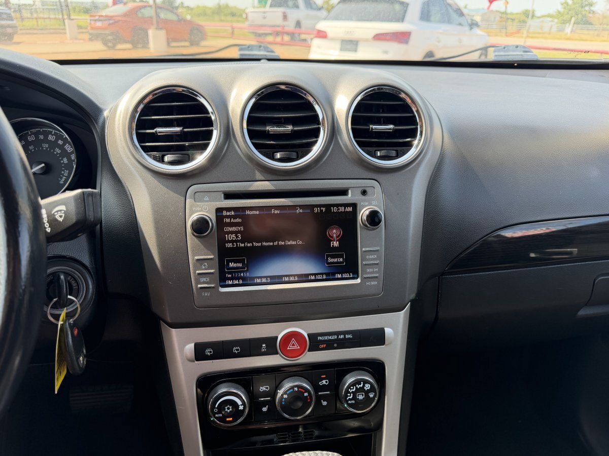 Used 2015 Chevrolet Captiva Sport LT w/ Convenience Package FWD image 16