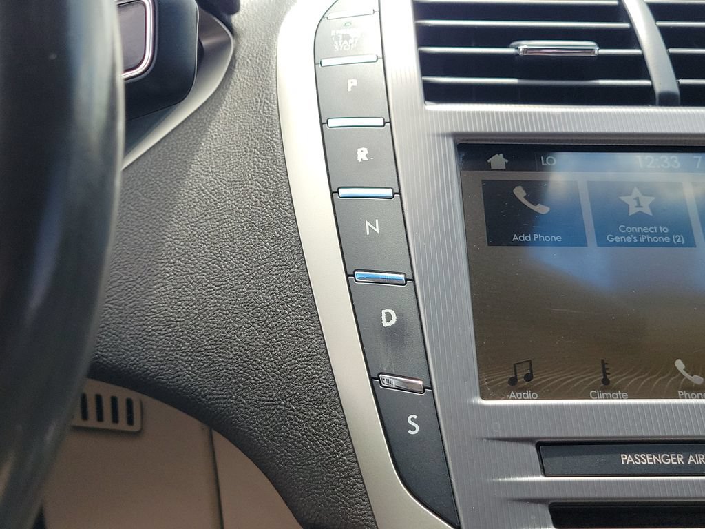 Used 2017 Lincoln MKZ Reserve w/ Luxury Package FWD image 31