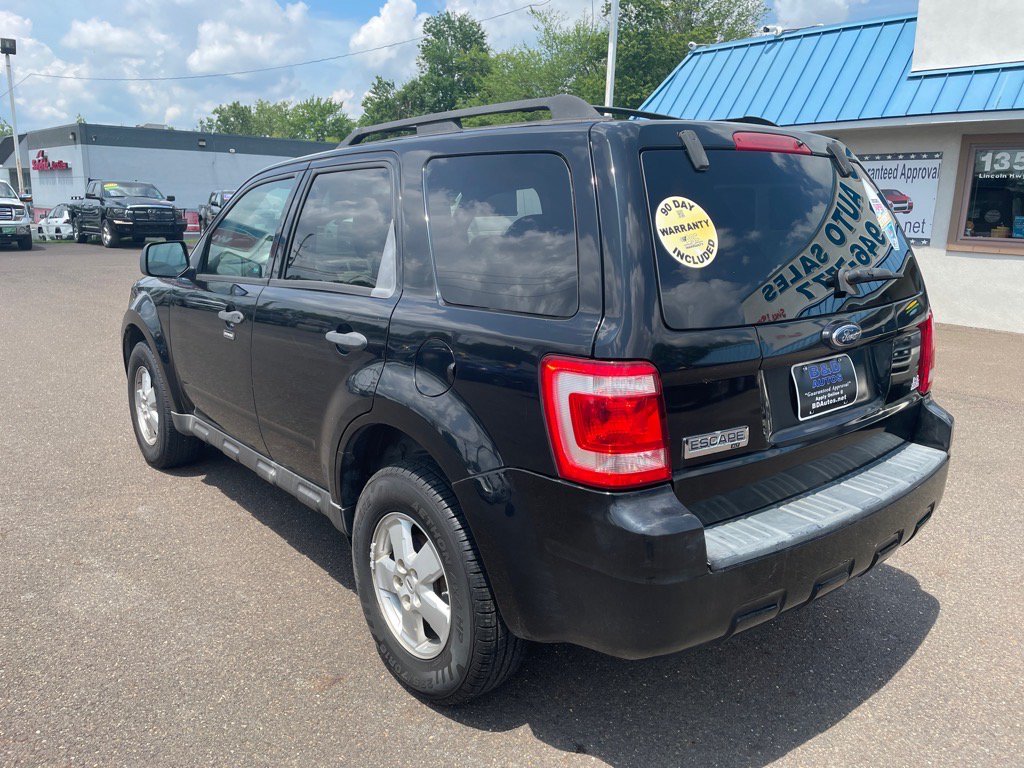 Used 2009 Ford Escape XLT FWD image 2
