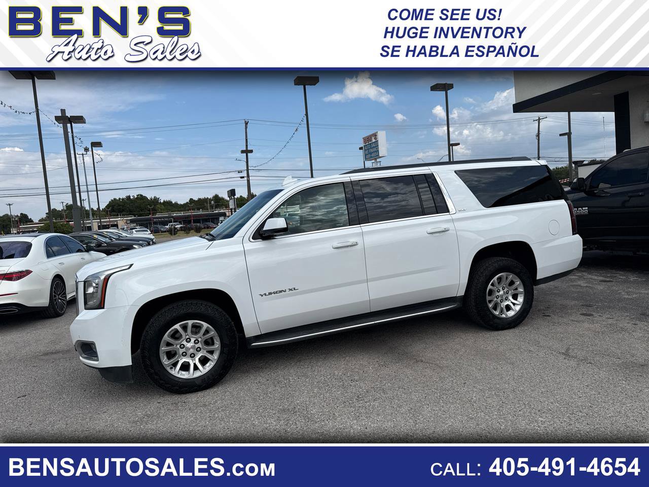 Used 2017 GMC Yukon XL SLT image 1