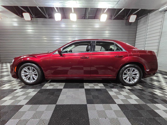 Used 2017 Chrysler 300 Limited w/ Value Package image 8