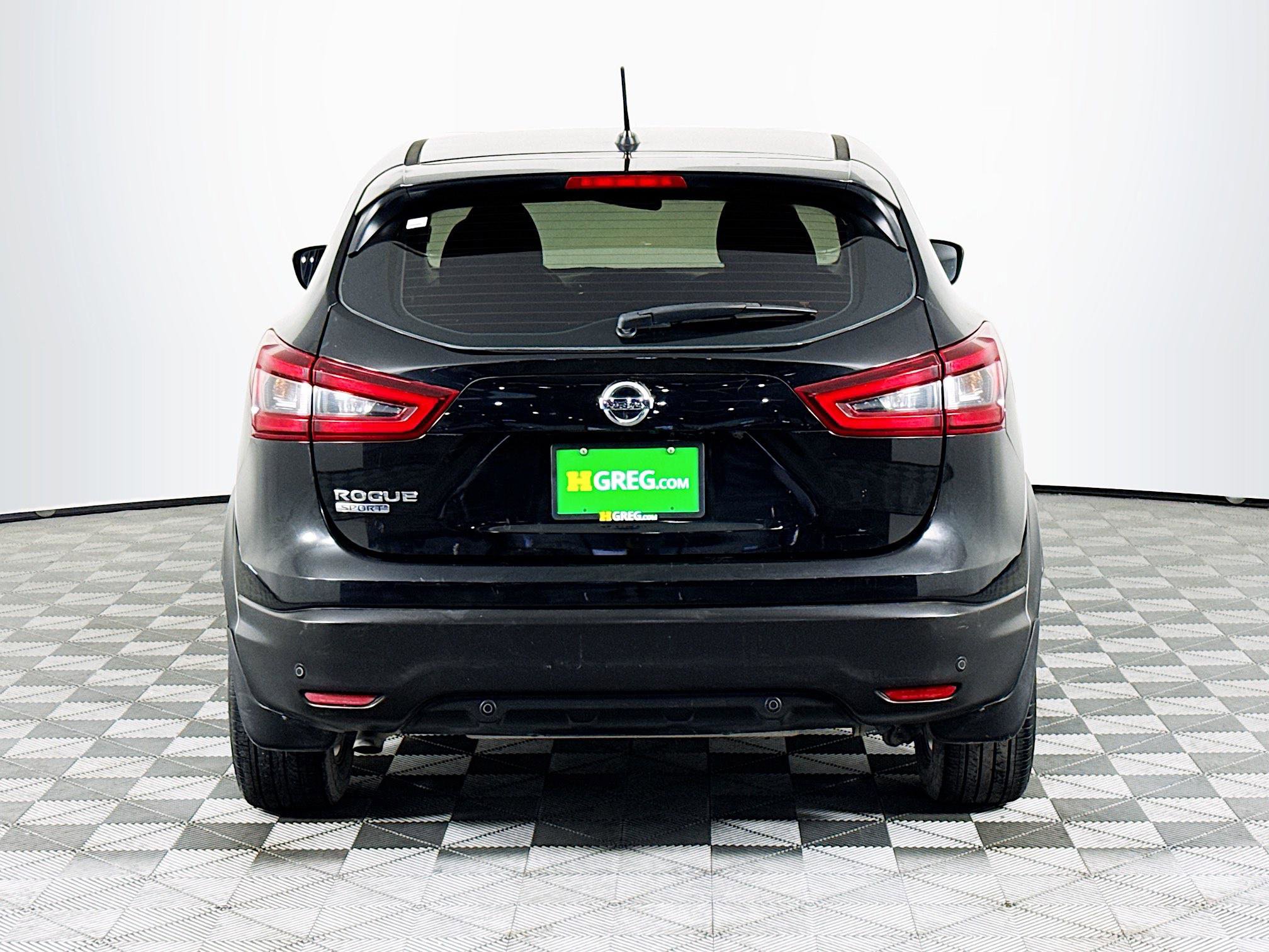 Used 2020 Nissan Rogue Sport S w/ Appearance Package FWD image 8