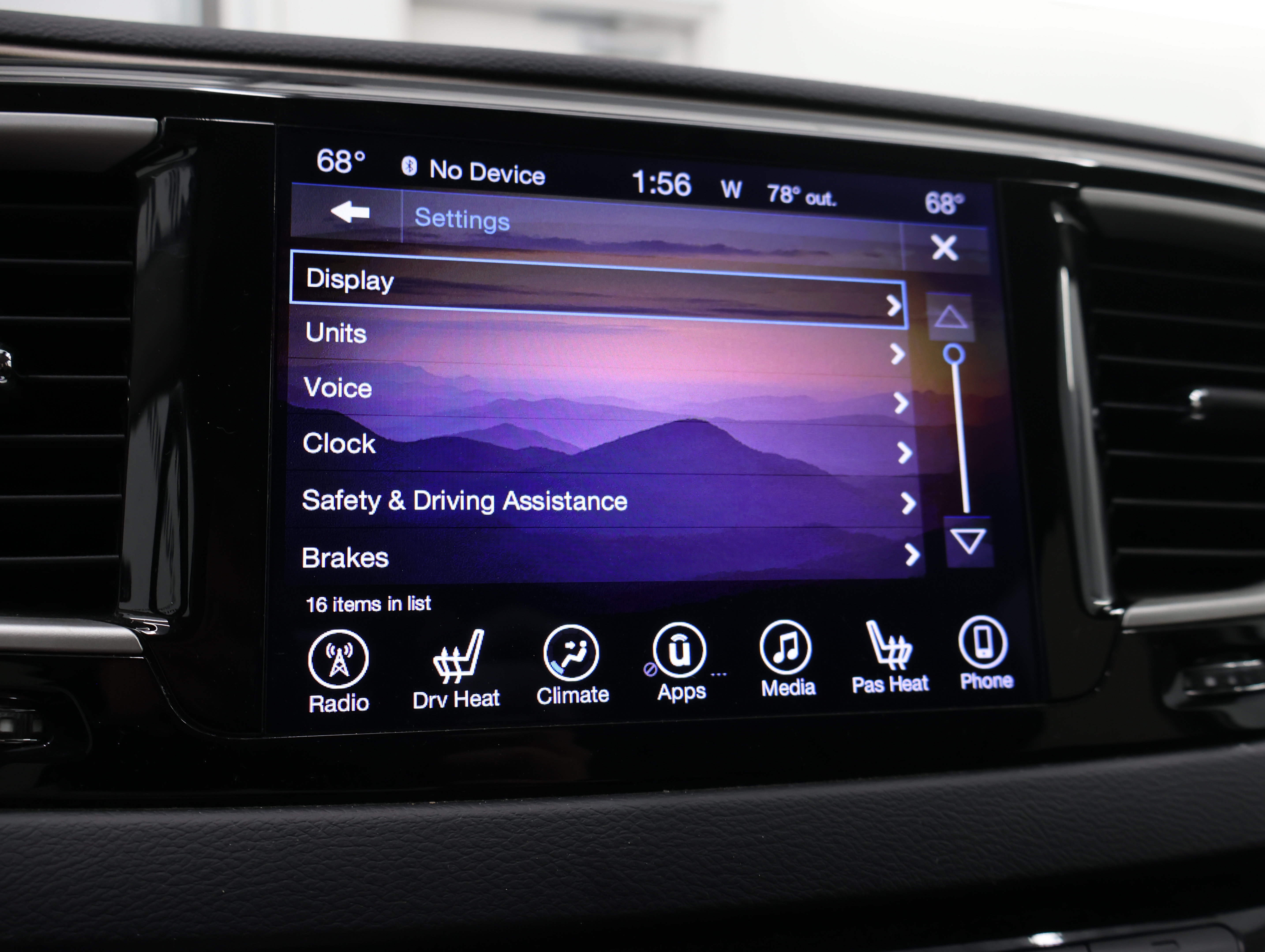 Used 2017 Chrysler Pacifica Touring-L FWD image 56