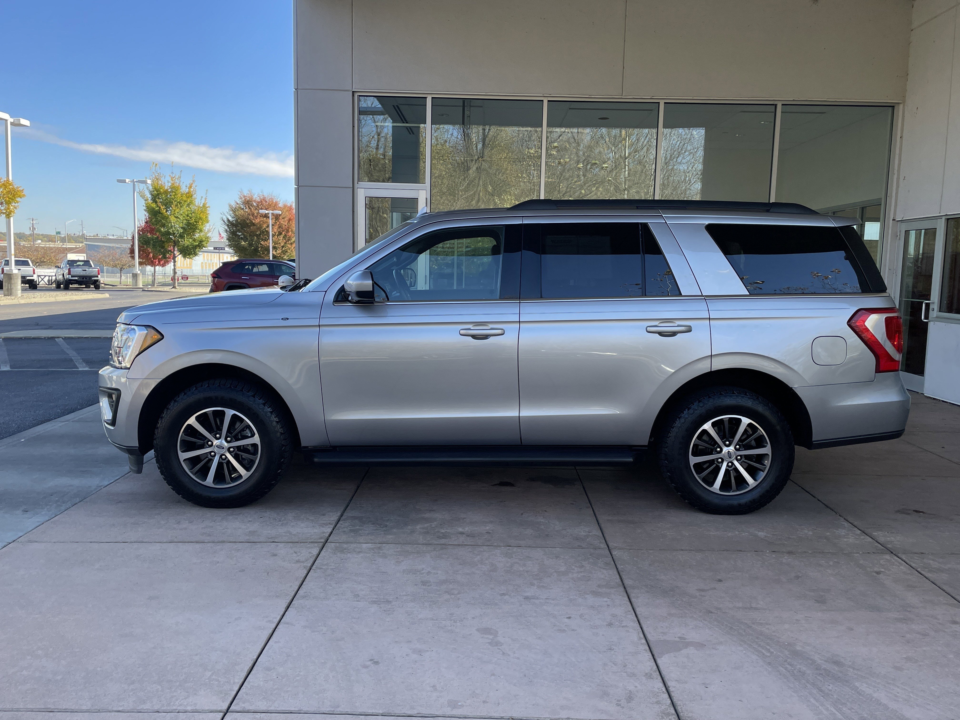 Used 2021 Ford Expedition XLT image 19