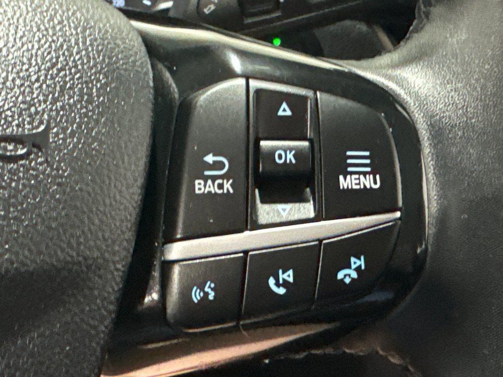 Used 2022 Ford Escape SEL image 6