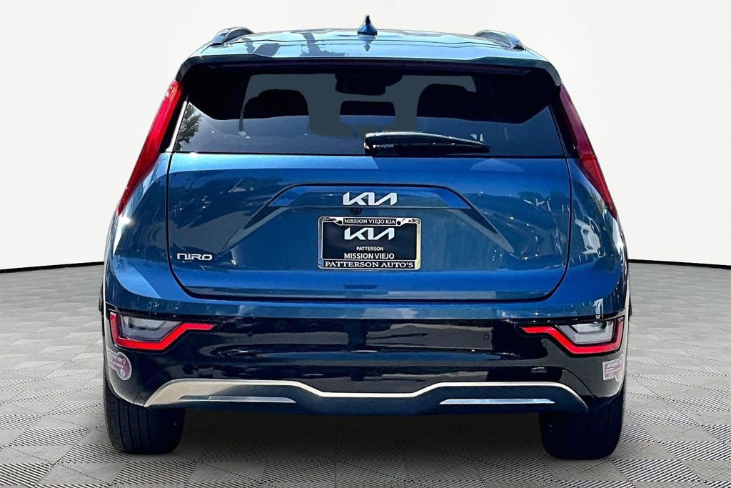 Certified 2024 Kia Niro Wave FWD image 4