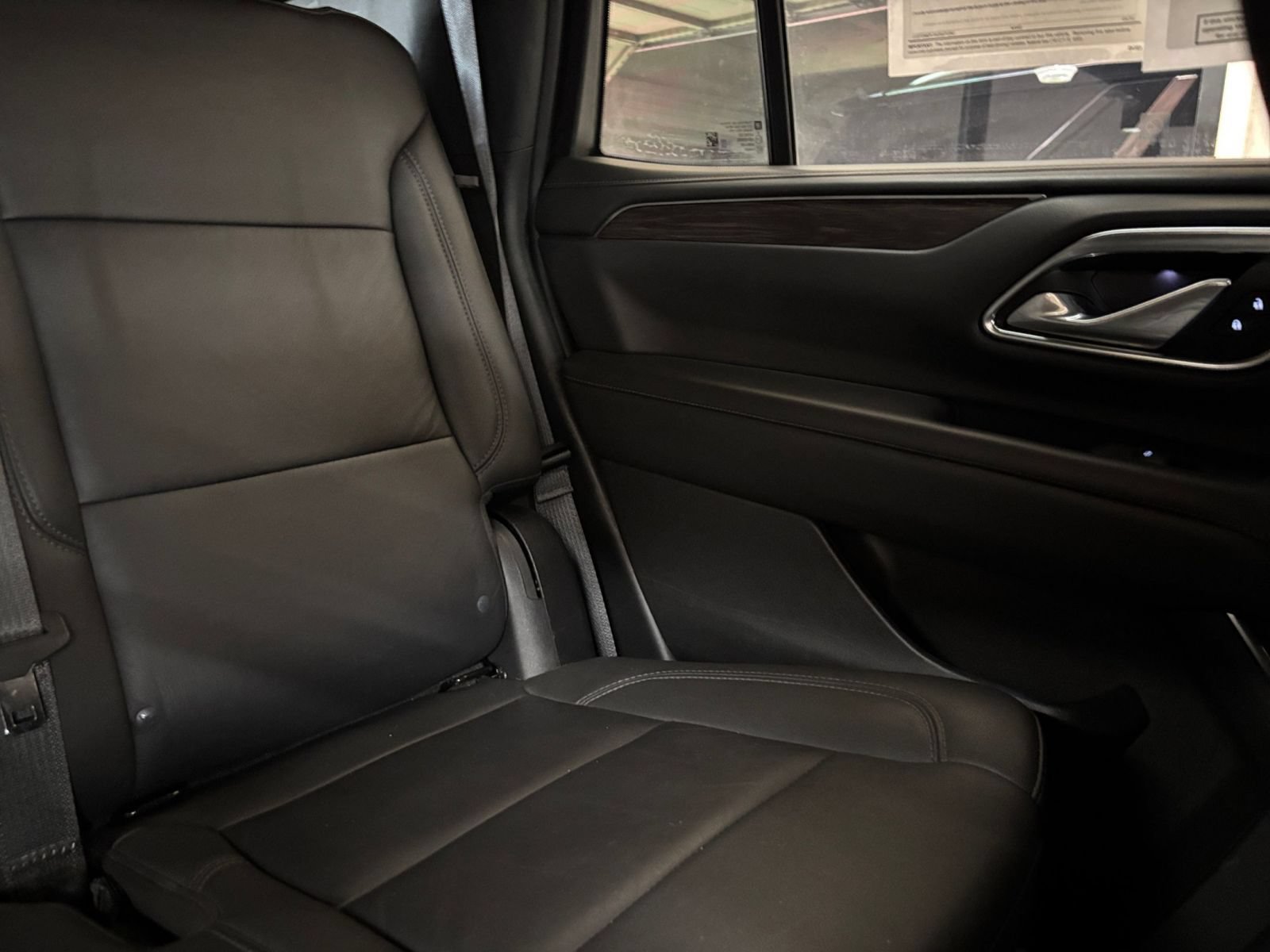 Used 2024 Chevrolet Tahoe LT w/ Luxury Package RWD image 40