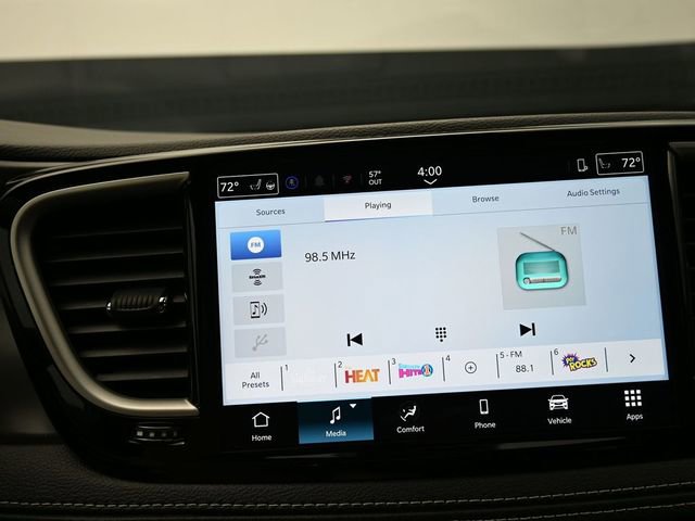 New 2026 Chrysler Pacifica Select image 23