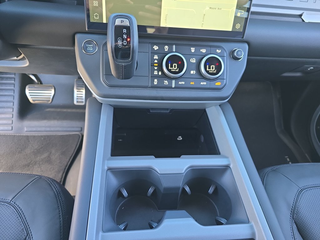 New 2026 Land Rover Defender 110 X AWD/4WD image 26