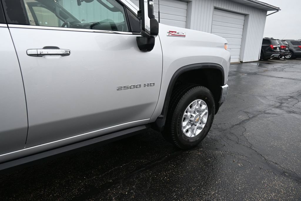 Used 2023 Chevrolet Silverado 2500 LTZ w/ LTZ Plus Package AWD/4WD image 21