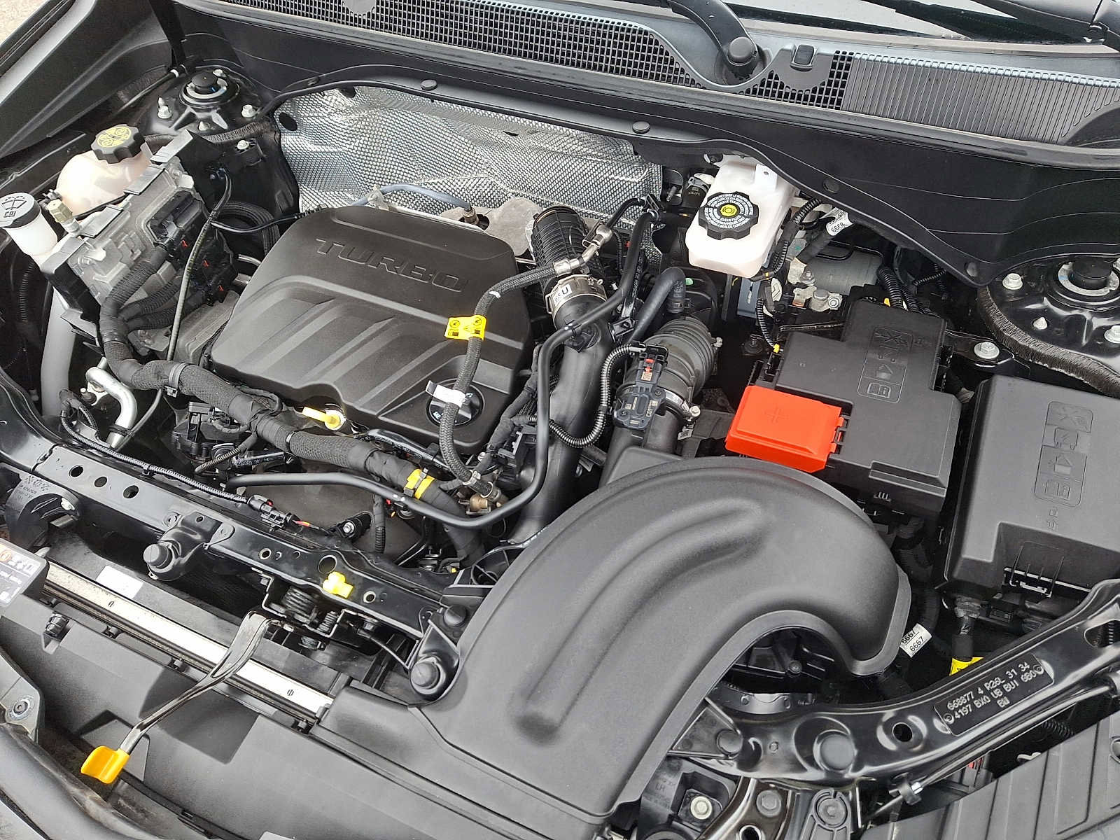 Certified 2024 Buick Encore GX Preferred w/ Comfort Package image 28