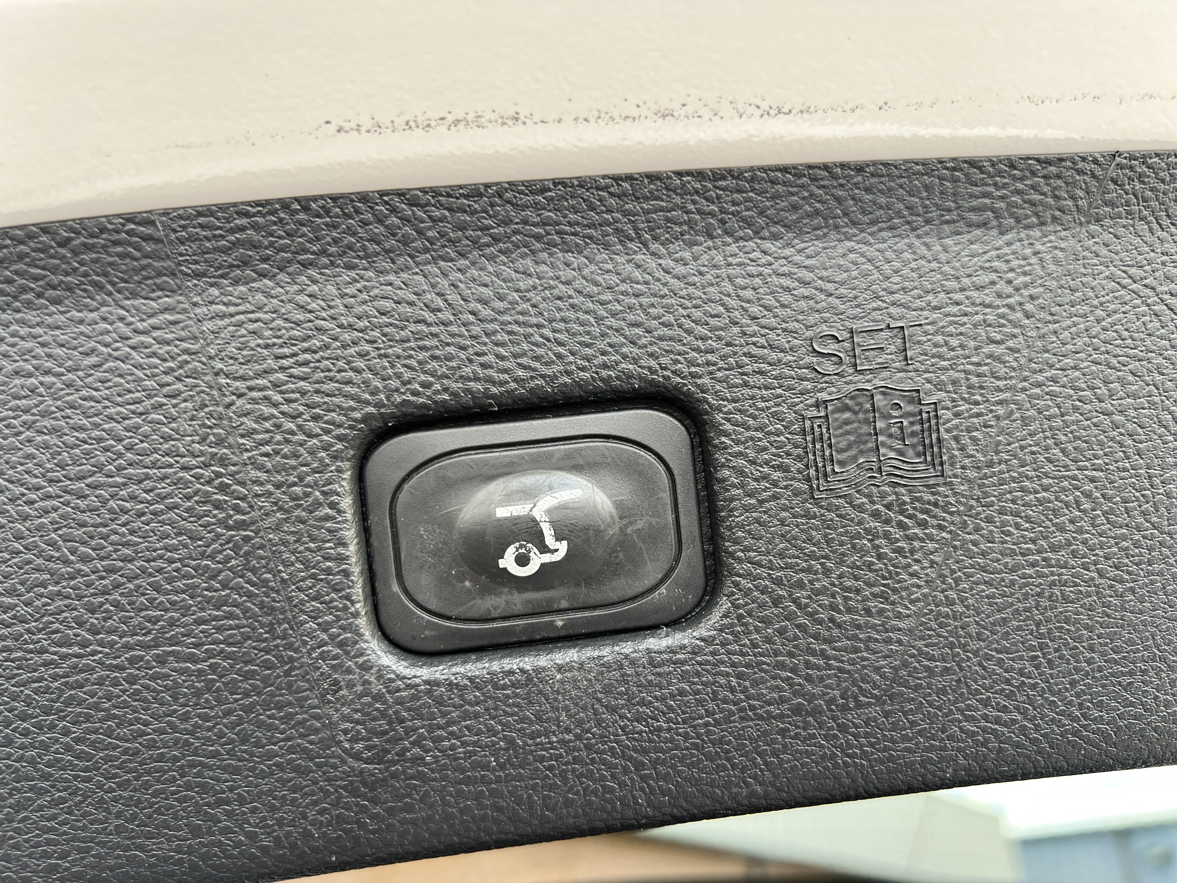 Used 2024 Ford Edge SEL w/ Convenience Package AWD/4WD image 48