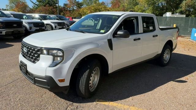 New 2025 Ford Maverick XL image 4
