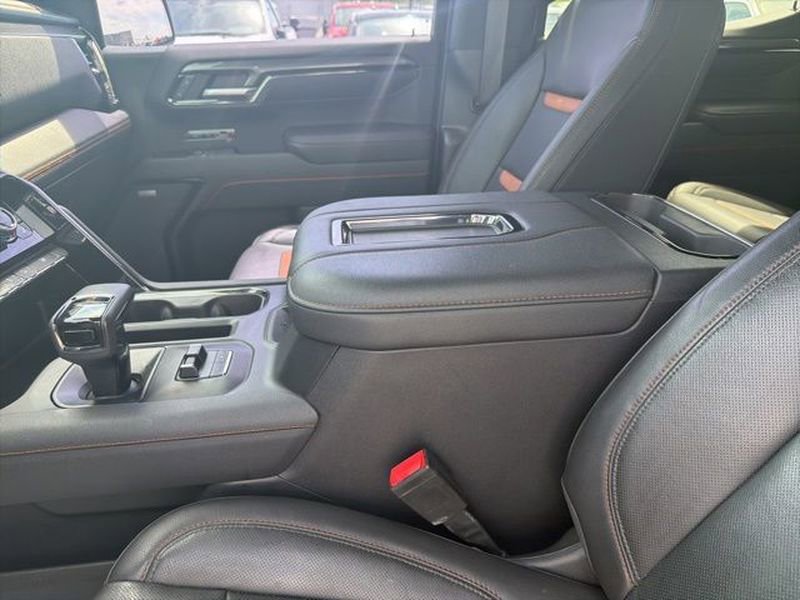 Used 2022 GMC Sierra 1500 AT4 w/ Sierra Safety Plus Package image 10