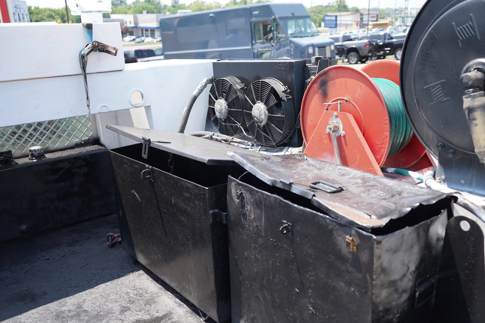 Used 2015 Ford F550 4x4 Crew Cab Super Duty image 10