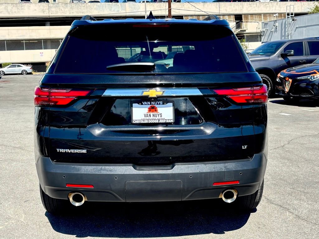 Used 2023 Chevrolet Traverse LT image 5