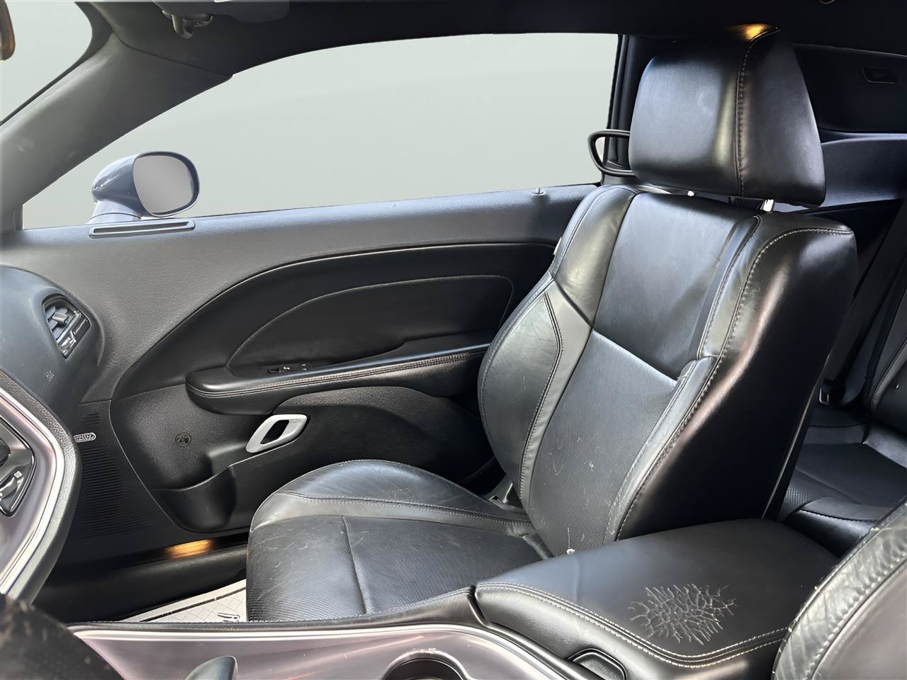 Used 2016 Dodge Challenger R/T Plus RWD image 14