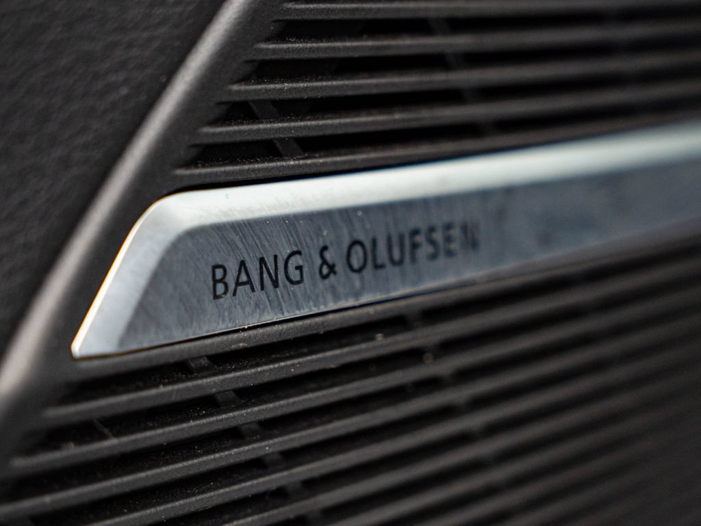 Used 2022 Audi Q8 Premium Plus AWD/4WD image 26