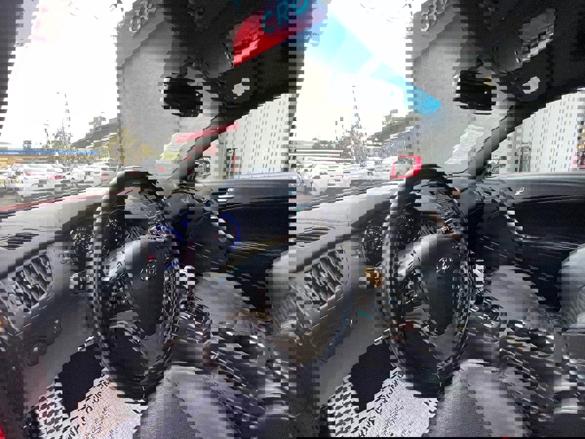 Used 2013 Hyundai Genesis 3.8 image 11