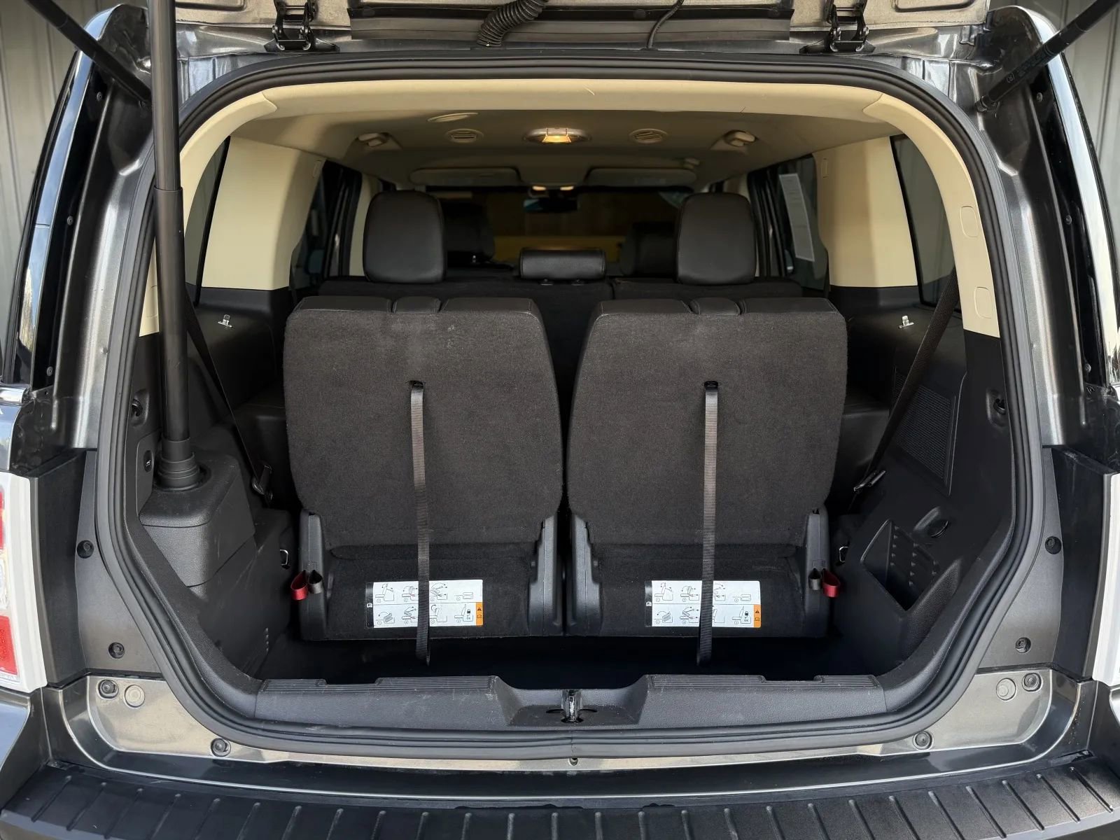 Used 2018 Ford Flex Limited image 18