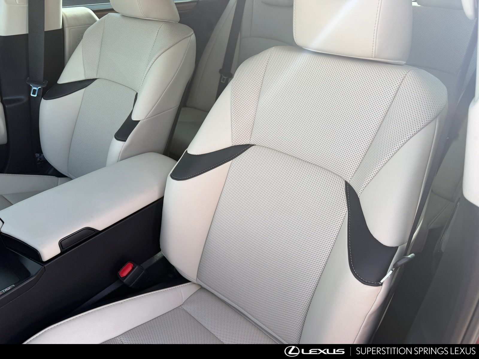 Certified 2025 Lexus ES 300h w/ Premium Package FWD image 14