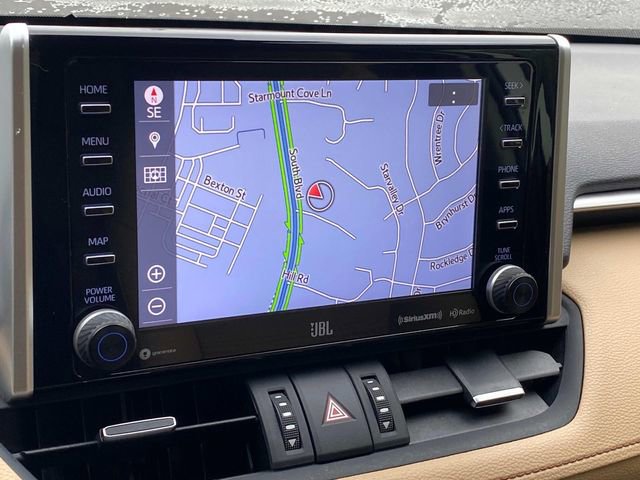 Used 2019 Toyota RAV4 Limited w/ Advanced Technology Package image 27