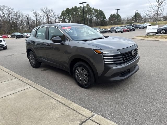 Used 2025 Nissan Kicks S image 6