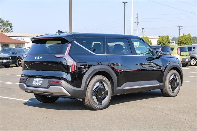 New 2026 Kia EV9 Light image 8