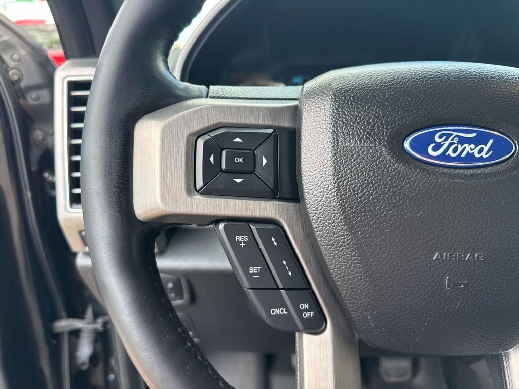 Used 2018 Ford F150 Platinum w/ Equipment Group 701A Luxury AWD/4WD image 25