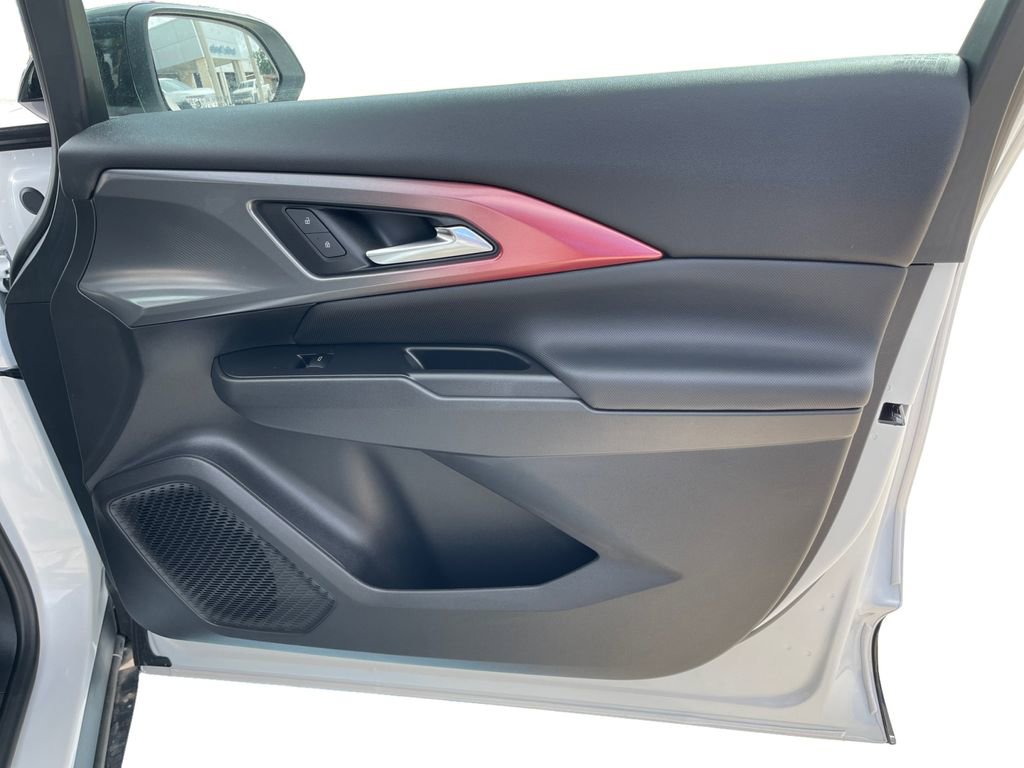 New 2025 Chevrolet Equinox EV RS w/ Convenience Package II image 17