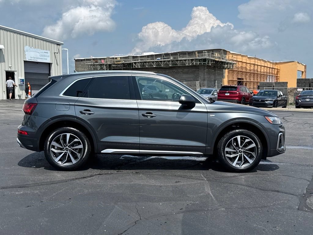 Used 2023 Audi Q5 2.0T Premium w/ Convenience Package AWD/4WD image 7