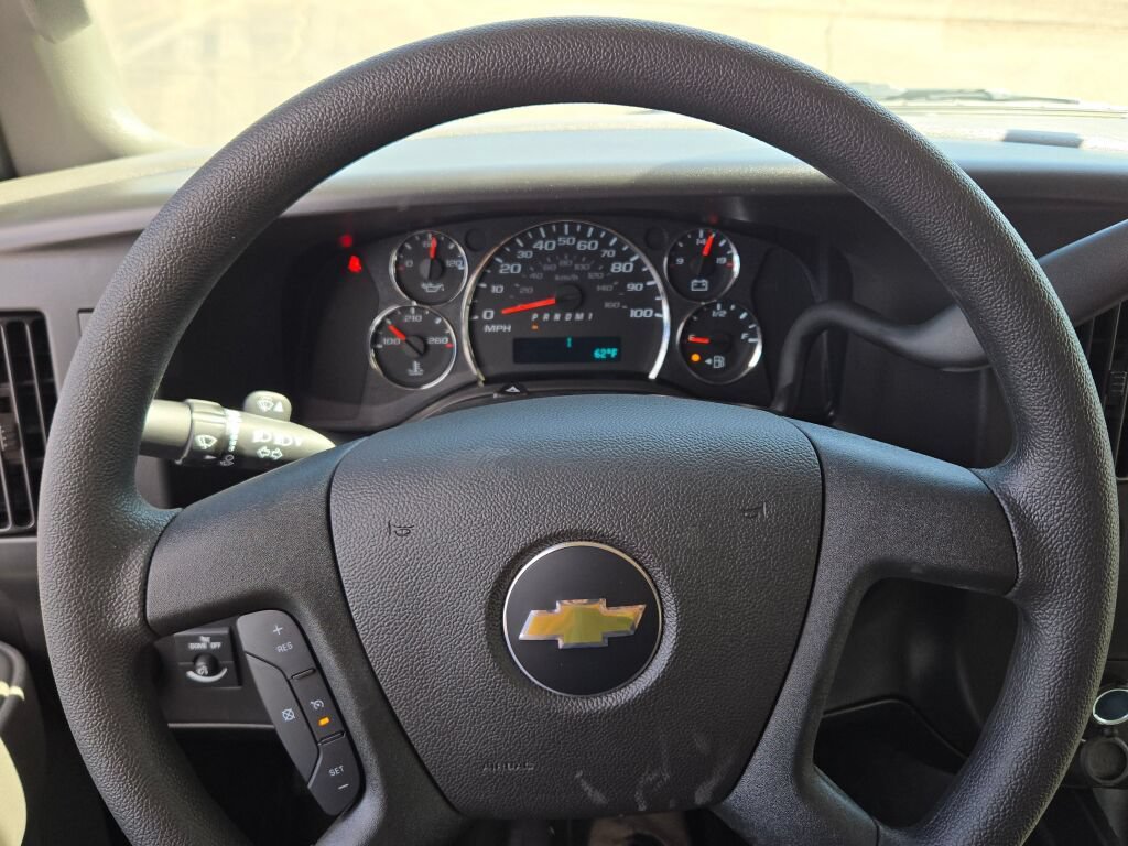 New 2026 Chevrolet Express 2500 w/ Communications Package RWD image 25