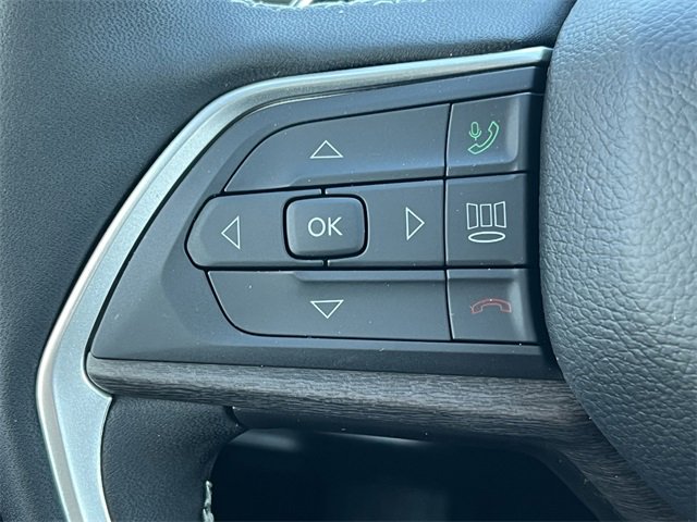 New 2025 Jeep Grand Cherokee Limited w/ Black Appearance Package image 20