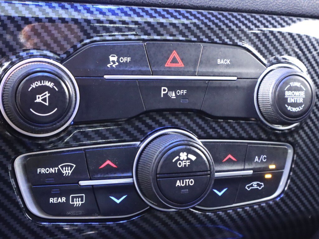 Used 2016 Dodge Charger SXT w/ Plus Group image 24