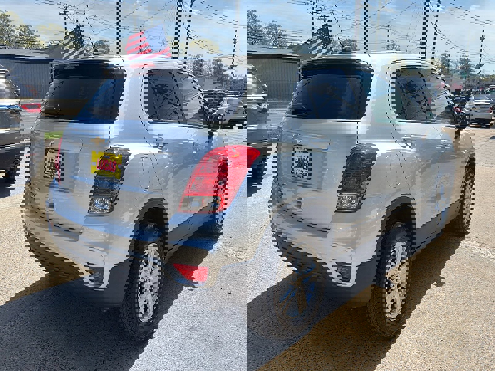 Used 2020 Chevrolet Trax LS w/ Tint and Cruise Package image 5