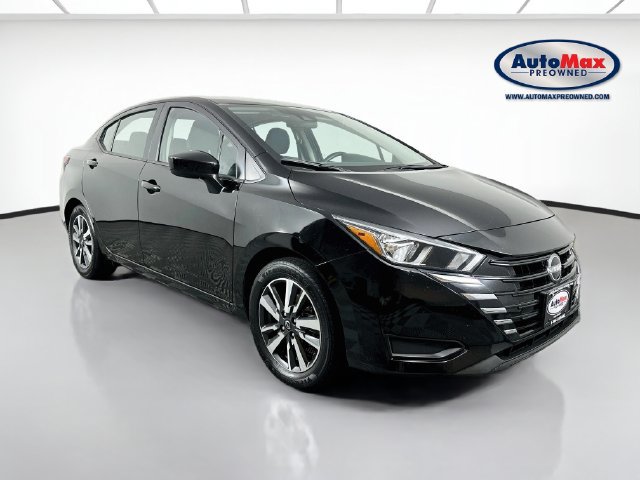 Used 2024 Nissan Versa SV FWD image 1