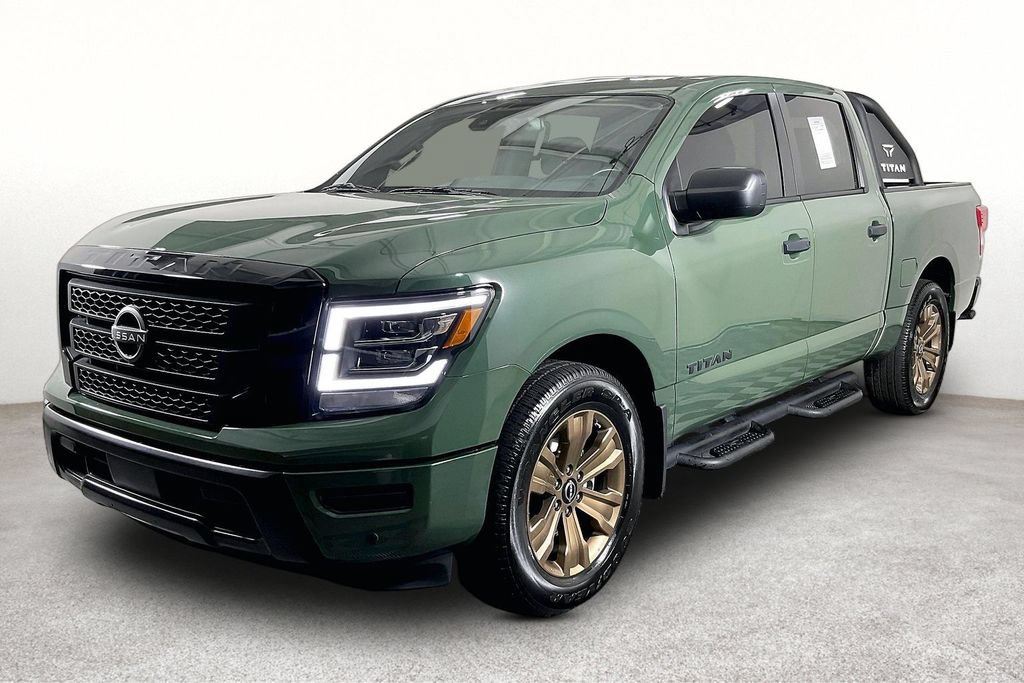 Used 2024 Nissan Titan SV w/ SV Bronze Edition Package RWD image 14